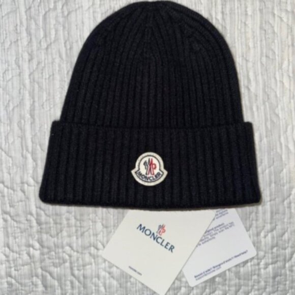 Moncler Men's Black Hat✨✨ - Picture 1 of 2
